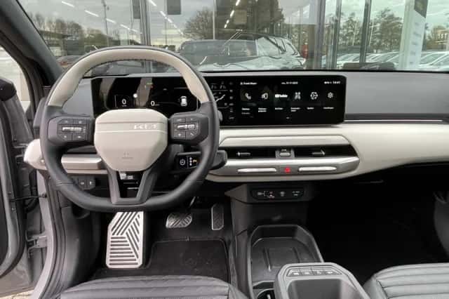Kia EV4 (2025) thumbnail 3