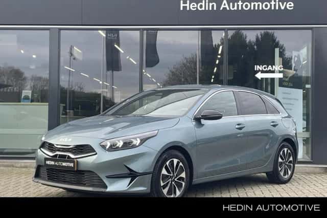 Kia Ceed (2025) thumbnail 1