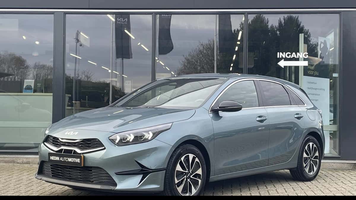 Kia Ceed (2025) — foto 1