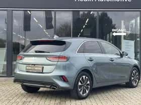Kia Ceed (2025) thumbnail 2