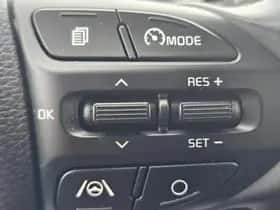 Kia Rio (2023) thumbnail 26