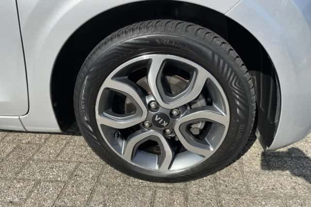 Kia Picanto (2021) thumbnail 5