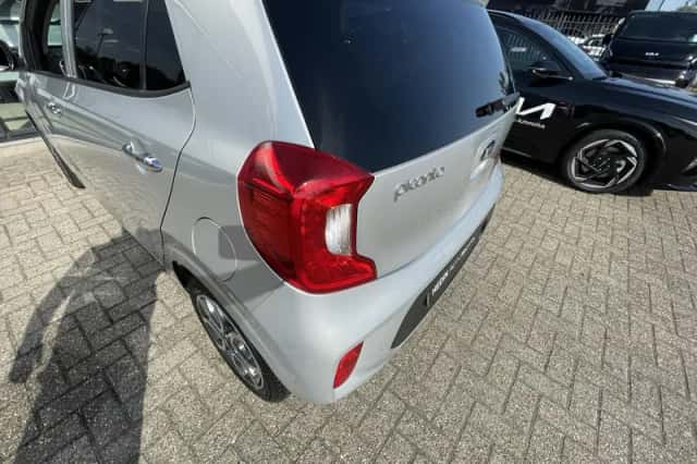 Kia Picanto (2021) thumbnail 6