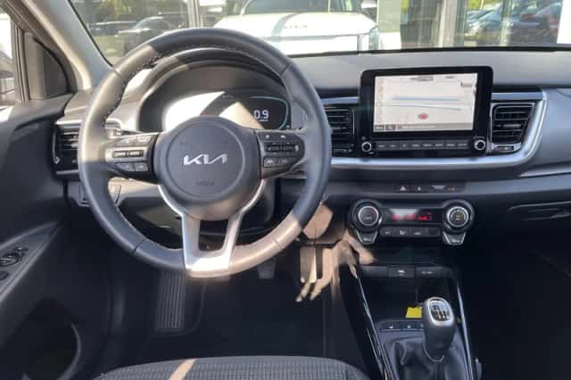 Kia Stonic (2025) thumbnail 3