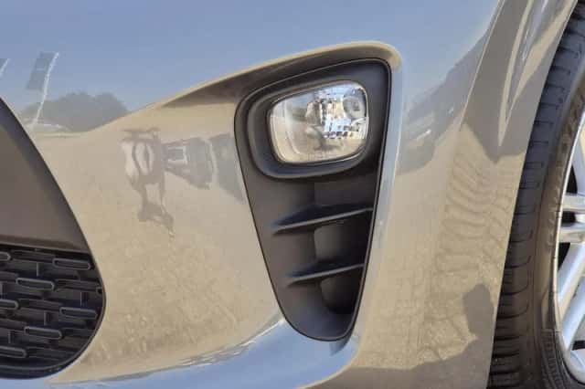Kia Picanto (2023) thumbnail 5