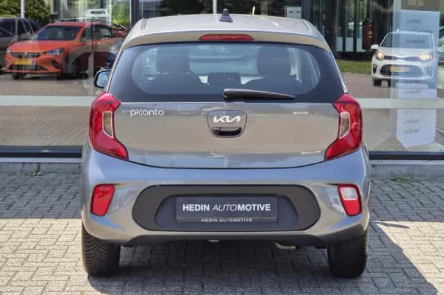 Kia Picanto (2023) thumbnail 6