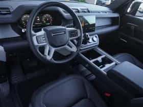 Land Rover Defender (2025) thumbnail 11