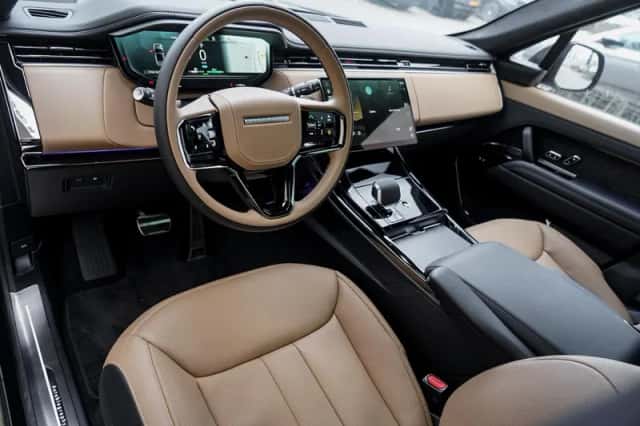 Land Rover Range Rover Sport (2025) thumbnail 5