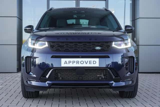 Land Rover Discovery Sport (2023) thumbnail 2