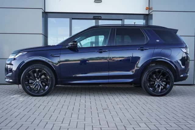 Land Rover Discovery Sport (2023) thumbnail 3