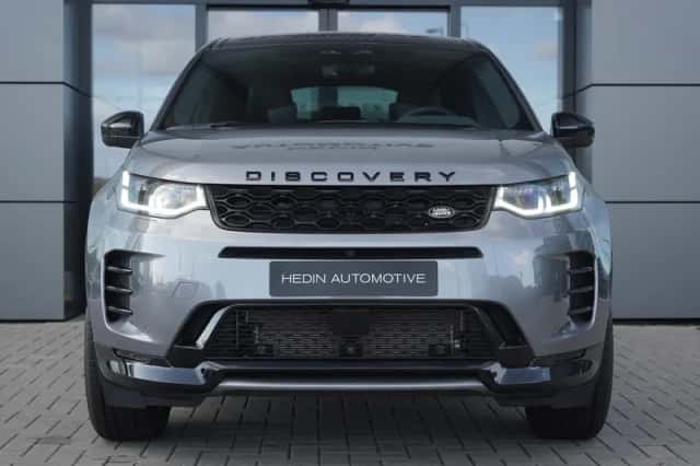 Land Rover Discovery Sport (2025) thumbnail 2