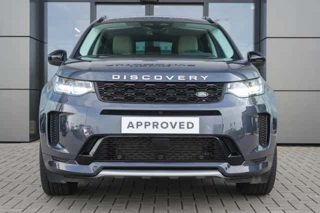 Land Rover Discovery Sport (2024) thumbnail 2