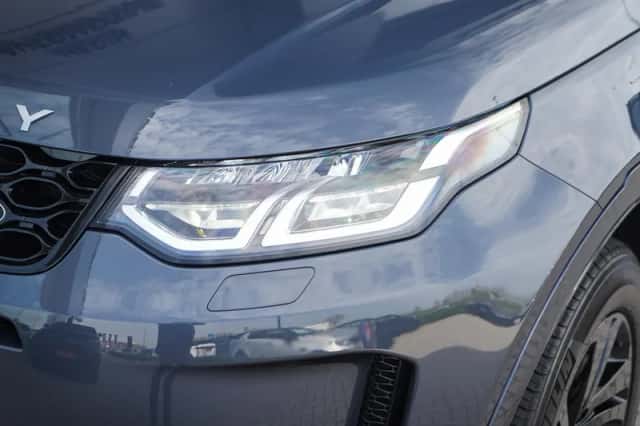 Land Rover Discovery Sport (2024) thumbnail 4