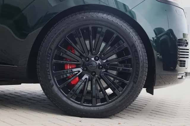 Land Rover Range Rover (2025) thumbnail 4