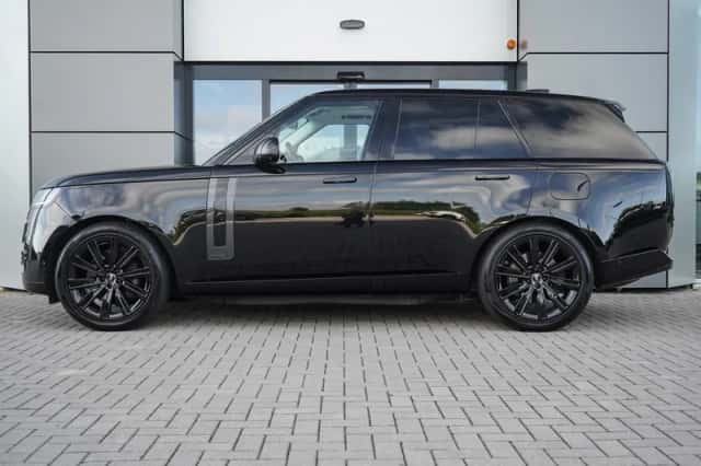Land Rover Range Rover (2024) thumbnail 3