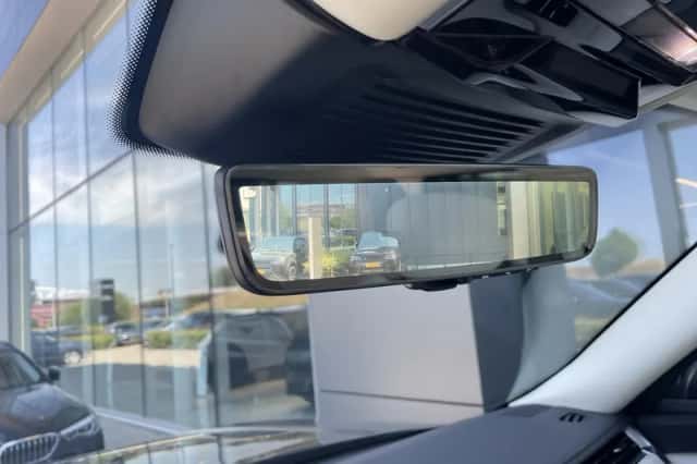 Land Rover Range Rover (2024) thumbnail 5