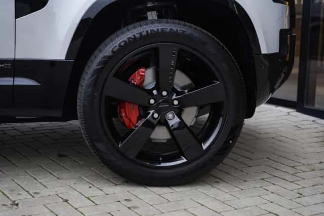 Land Rover Defender (2026) thumbnail 6