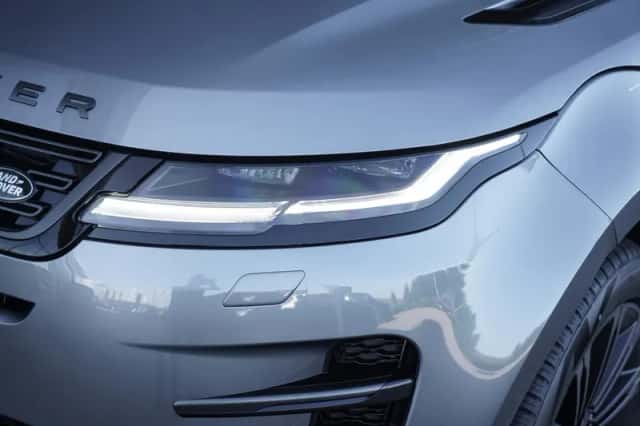 Land Rover Range Rover Evoque (2026) thumbnail 4
