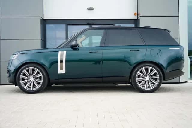 Land Rover Range Rover (2023) thumbnail 3