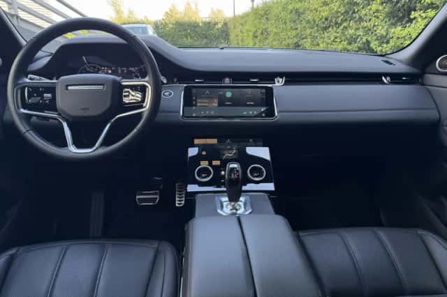 Land Rover Range Rover Evoque (2023) thumbnail 3