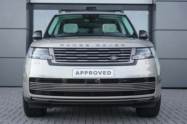 Land Rover Range Rover (2024) thumbnail 2