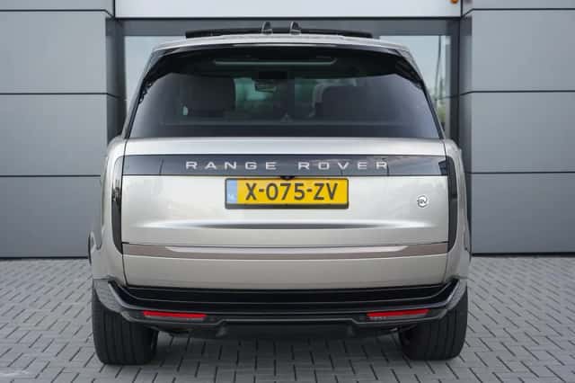 Land Rover Range Rover (2024) thumbnail 6