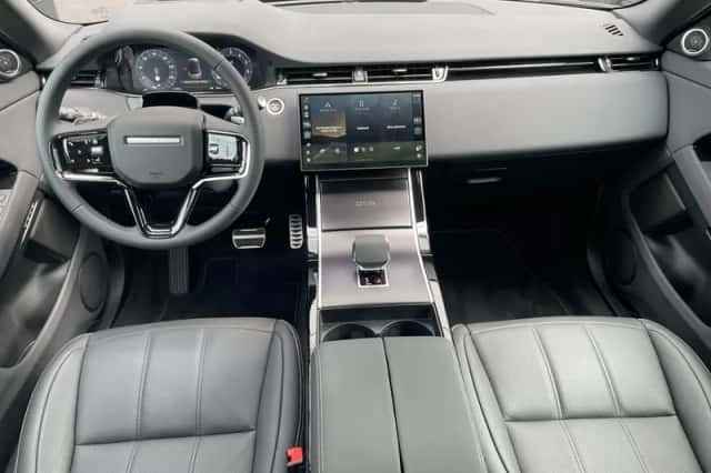 Land Rover Range Rover Evoque (2026) thumbnail 3