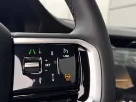 Land Rover Discovery Sport (2026) thumbnail 4