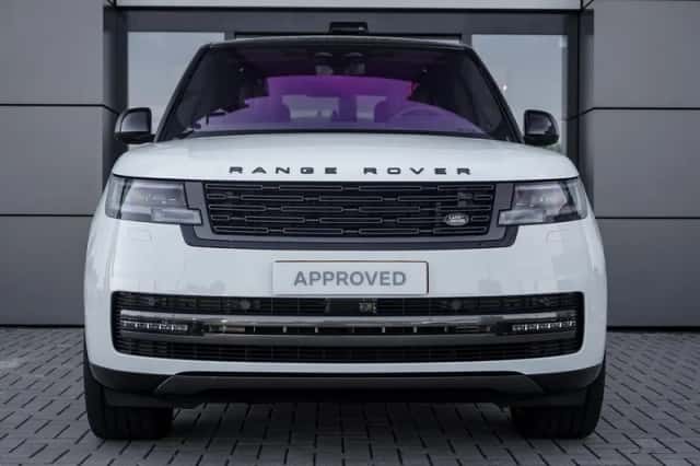 Land Rover Range Rover (2023) thumbnail 2