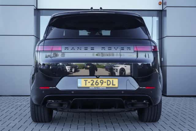 Land Rover Range Rover Sport (2023) thumbnail 5
