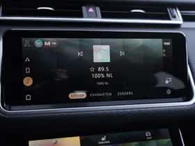 Land Rover Range Rover Velar (2023) thumbnail 23