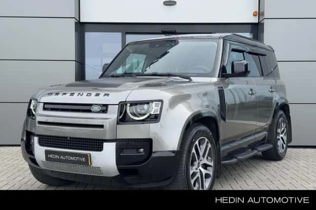 Land Rover Defender (2022) thumbnail 1