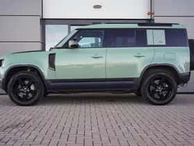 Land Rover Defender (2024) thumbnail 3
