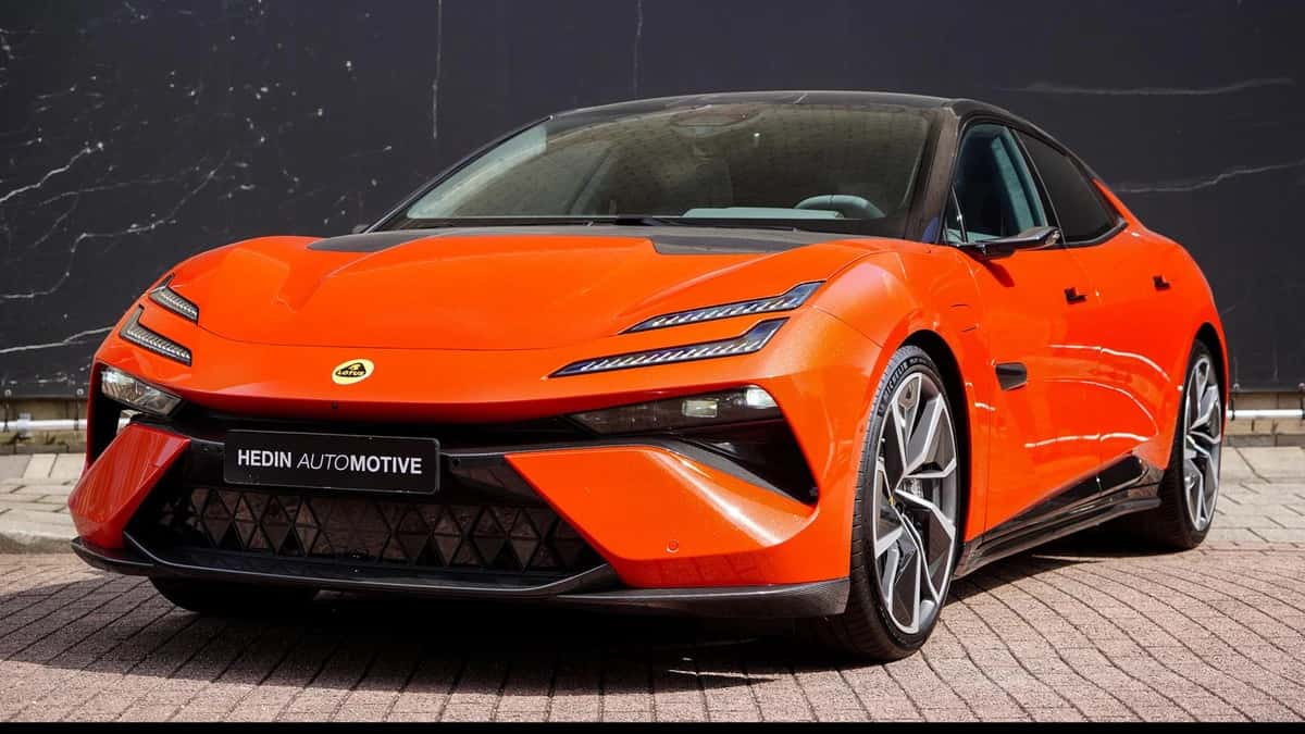 Lotus Emeya (2026) — foto 1