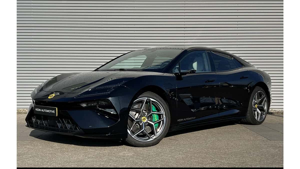 Lotus Emeya (2024) — foto 1