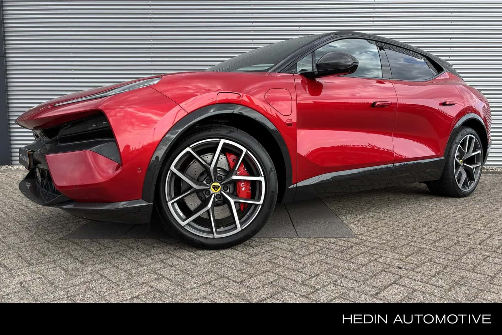 Lotus Eletre (2024) — foto 1