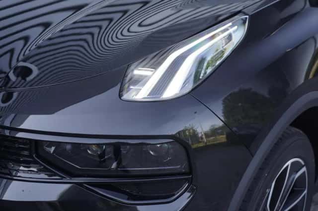 Lynk & Co 01 (2026) thumbnail 6
