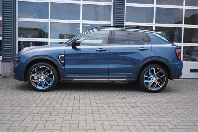 Lynk & Co 01 (2022) thumbnail 3