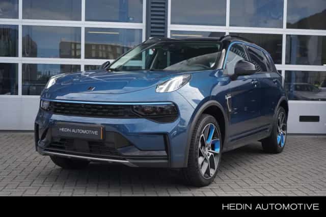 Lynk & Co 01 (2023) thumbnail 1