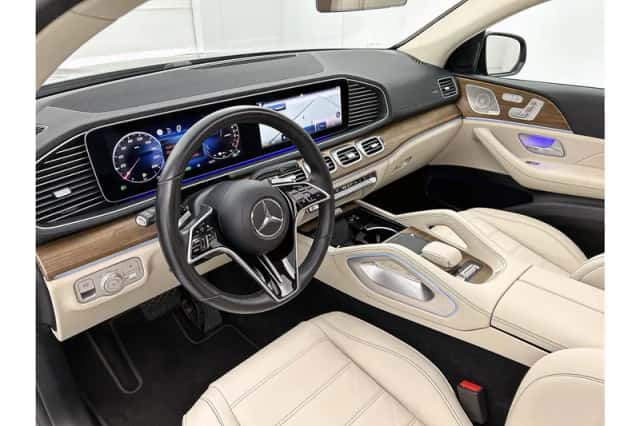 Mercedes-Benz GLE (2024) thumbnail 21