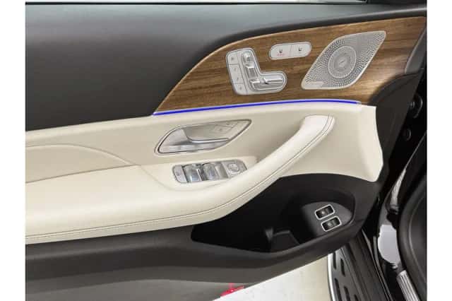 Mercedes-Benz GLE (2024) thumbnail 29