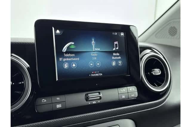 Mercedes-Benz eCitan (2024) thumbnail 17