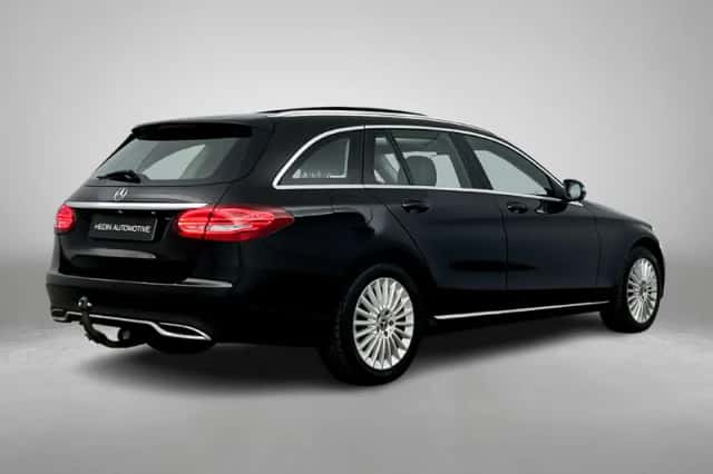 Mercedes-Benz C-Klasse (2018) thumbnail 2