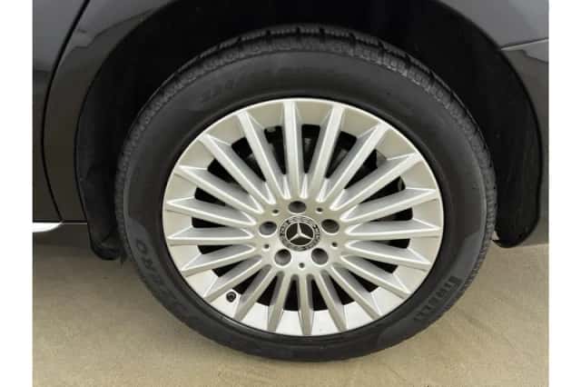 Mercedes-Benz C-Klasse (2018) thumbnail 4