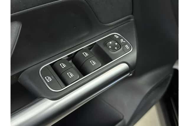 Mercedes-Benz EQA (2026) thumbnail 24