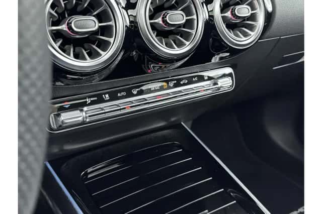 Mercedes-Benz EQA (2026) thumbnail 30