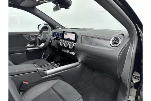 Mercedes-Benz EQA (2026) thumbnail 9