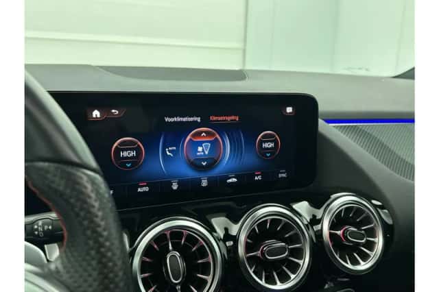Mercedes-Benz GLA (2022) thumbnail 17