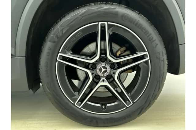 Mercedes-Benz GLA (2022) thumbnail 4