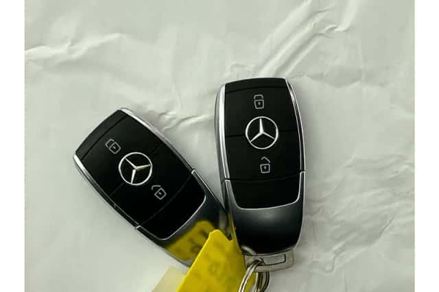 Mercedes-Benz GLA (2022) thumbnail 32